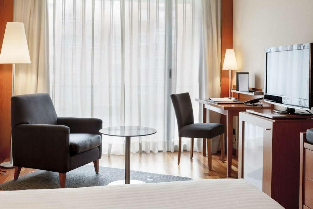 Ac Hotel La Rioja By Marriott Logrono Exterior photo